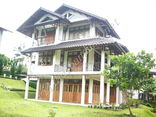 Villa Amanda Istana Bunga Lembang: Villa 4 Kamar Luas & Nyaman