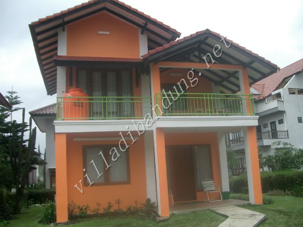 Villa Istana Bunga J3 Lembang: Villa 3 Kamar Keluarga Nyaman