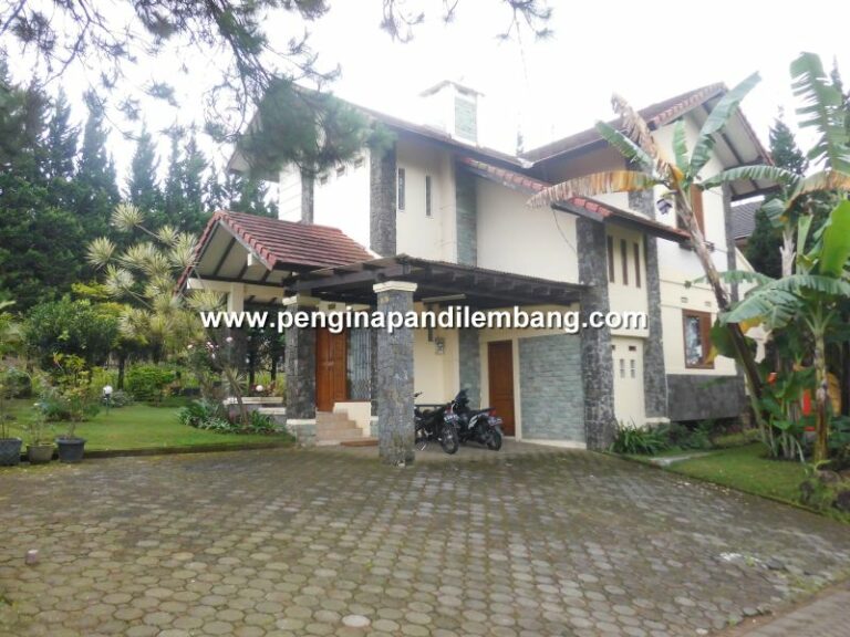 Villa Trisulo 3 Kamar Lembang: Penginapan Keluarga & Rombongan dengan Pemandangan Indah