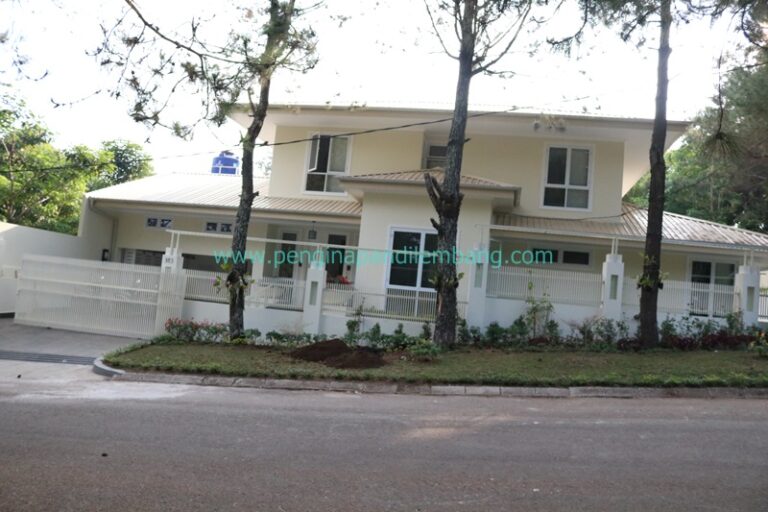 Villa Casa M3 Triniti 4 Kamar dengan Kolam Renang Pribadi