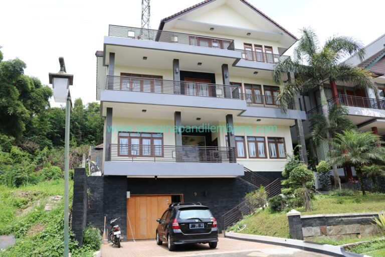 Villa Dago Wisata Bandung 8 Kamar Kolam Renang Pribadi Liburan Keluarga