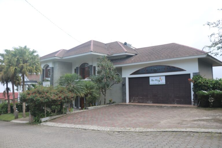 Villa Flojo 12 Kamar Private Pool Lembang View Lembah & Gunung