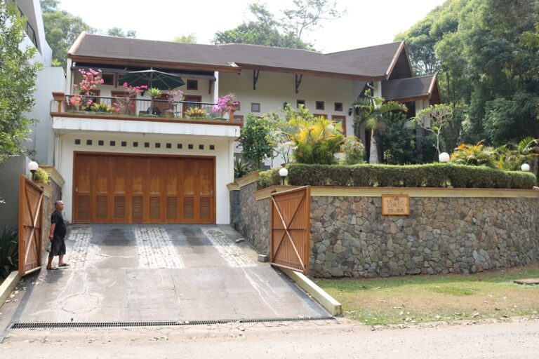 Sewa Villa Ims Triniti Lembang 7 Kamar Kolam Renang Pribadi Terbaik