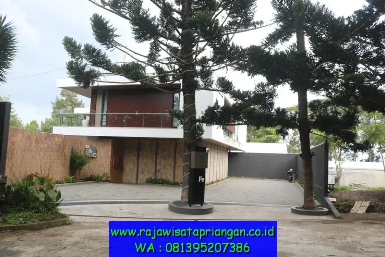 Villa Ferrum Lembang Triniti 6 Kamar Infinity Private Pool – Ideal Rombongan Keluarga