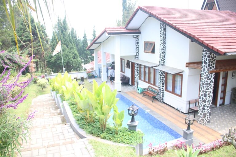 Villa Salvia 3 Kamar Private Pool Terbaik Keluarga Grup 15 Orang