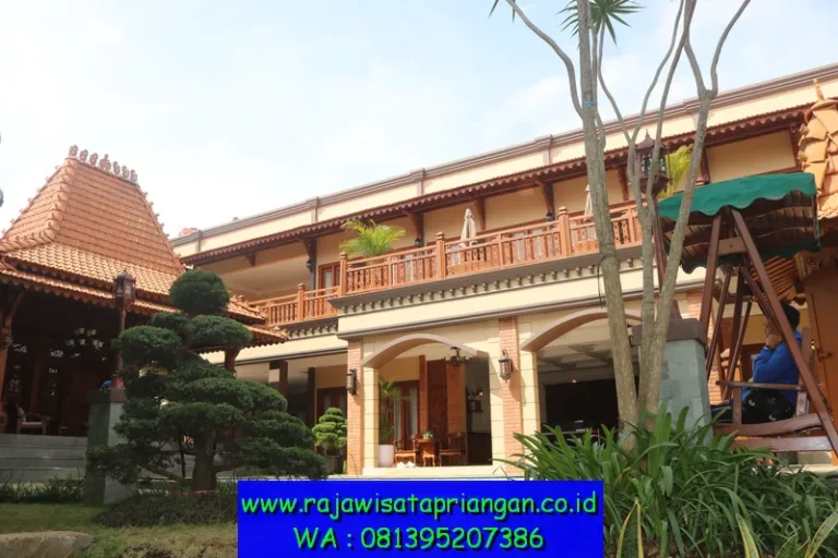 Villa Ayana Joglo 7 Kamar Lembang Private Pool Terbaik