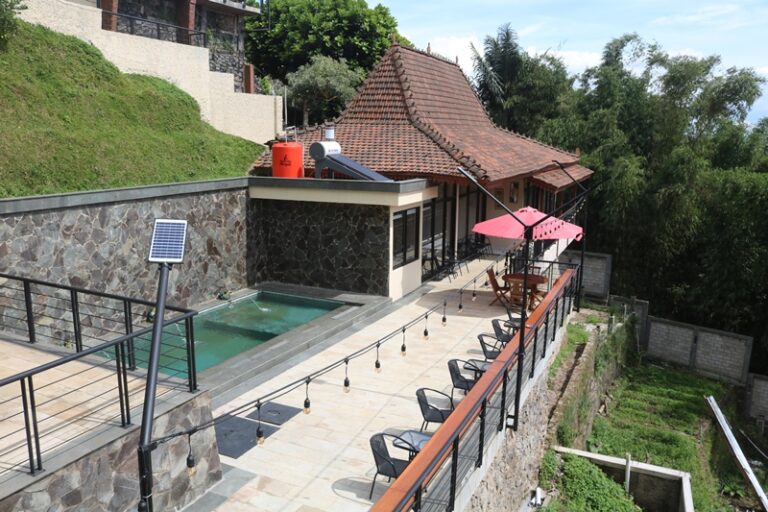 Villa Joglo Dulang 6 Kamar dengan Kolam Renang Pribadi Eksklusif