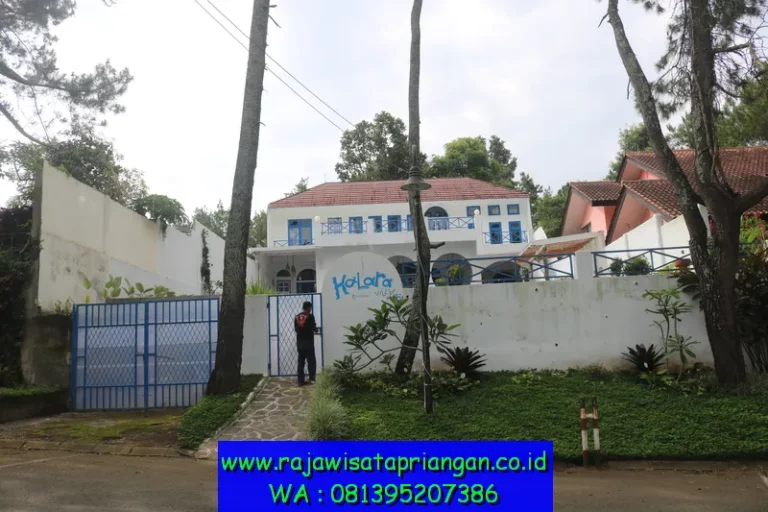 Villa Halara 32 Triniti Kampung Daun: 3 Kamar Private Pool, Liburan Keluarga Bandung Terbaik