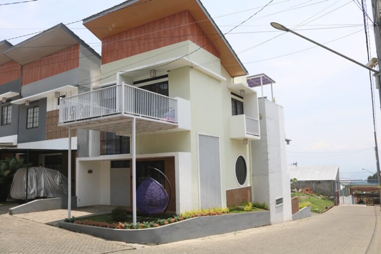 Villa Kyuri Cisarua Lembang 2 Kamar Private Pool Nuansa Jepang