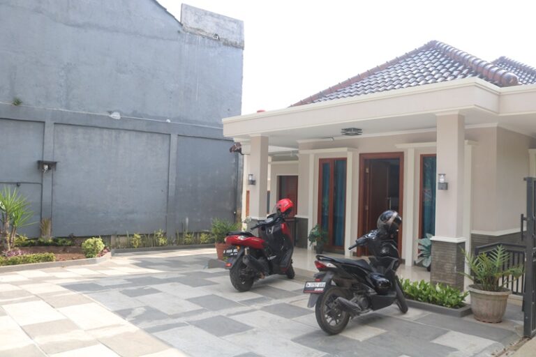 Villa Adik Pasirwangi Lembang 3 Kamar Kolam Renang Pribadi Nyaman