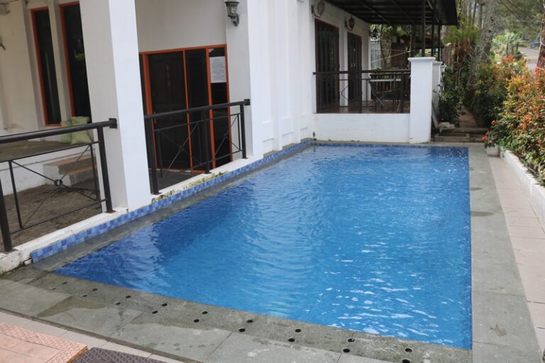Villa Phoenix 4 Kamar Private Pool Liburan Impian di Bandung