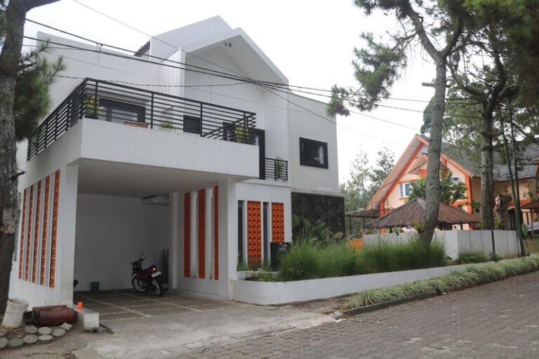 Villa QFA Syariah 4 Kamar Kolam Renang Pribadi Mewah